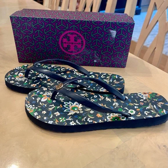 Tory Burch Flip Flops - Picture 3 of 4